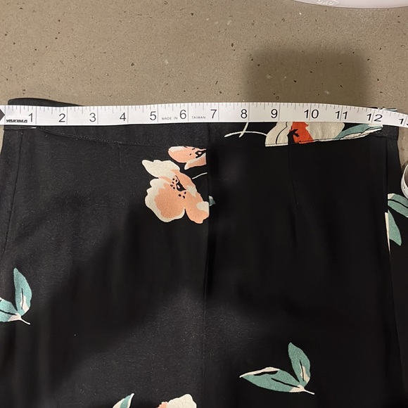 Reformation Copper two piece - Picture 11 of 11